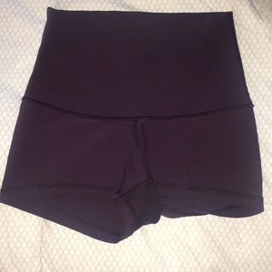 lulu lemon purple shorts